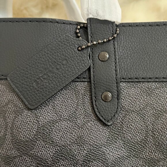 NWT Coach Field Tote 40 in Signature Canvas in Charcoal - Picture 7 of 16
